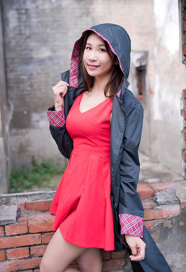 魔法神秘防水風衣(擋雨.遮曬.擋風)